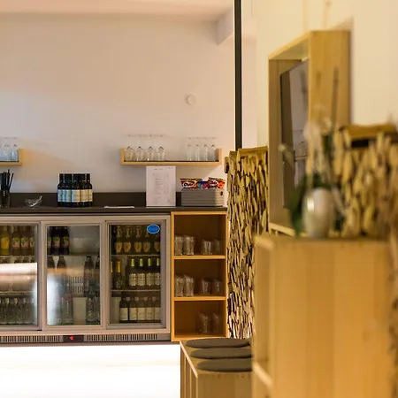 地科隆贾尼酒店 科齐扎尔滕