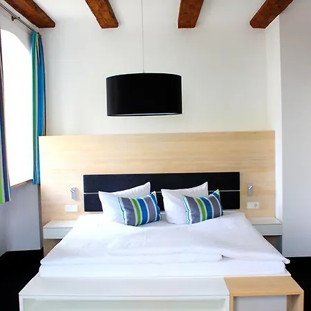 Krone - Garni Hotel 3*