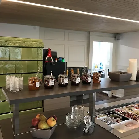 地科隆贾尼酒店 酒店 3*