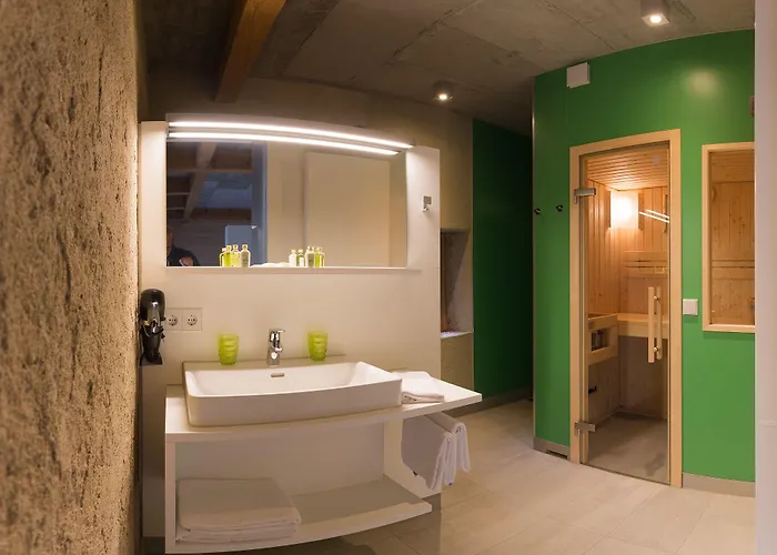 Krone - Garni Отель Кирхцартен