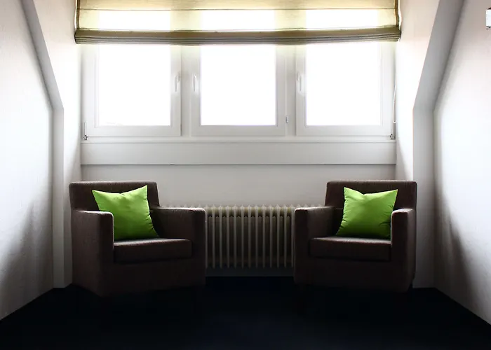 Krone - Garni Отель 3*