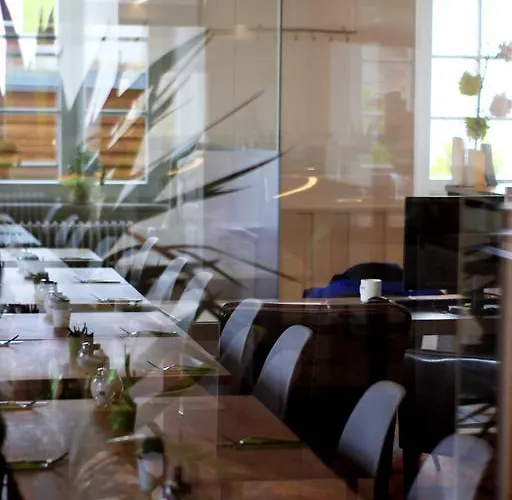 Krone - Garni Отель 3*